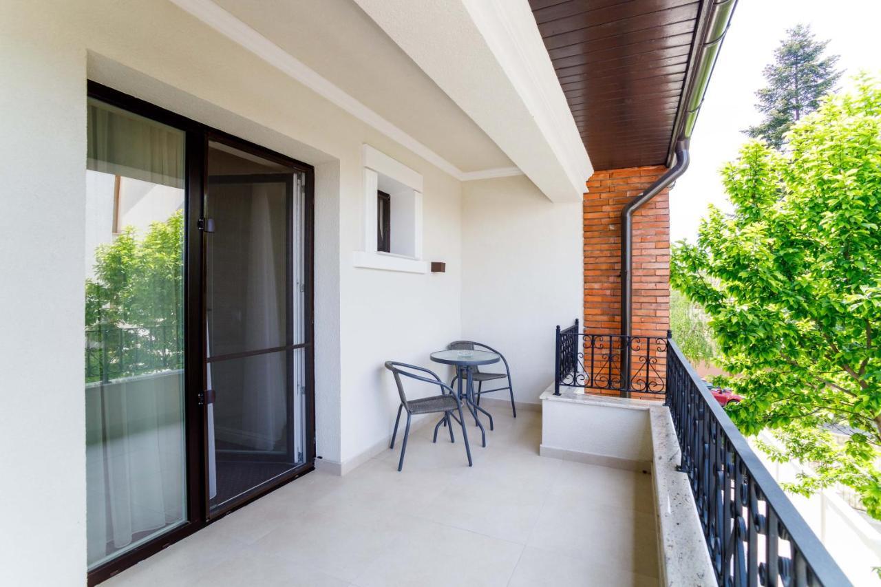 Pensiunea Casa Sturza Bacău Exterior foto
